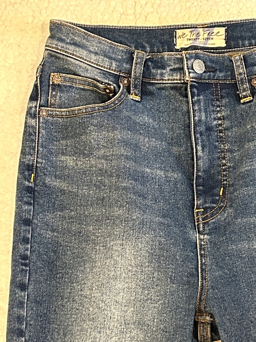 We The Free CRVY Robyn High-Rise Flare Jeans size 27 Boho Festival - Picture 3 of 13